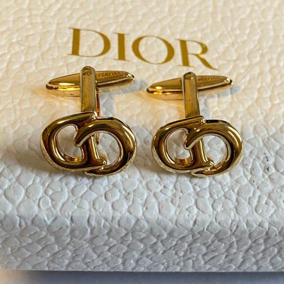 Christian Dior CD Logo Gold Tone Cuff links - Picture 1 of 8